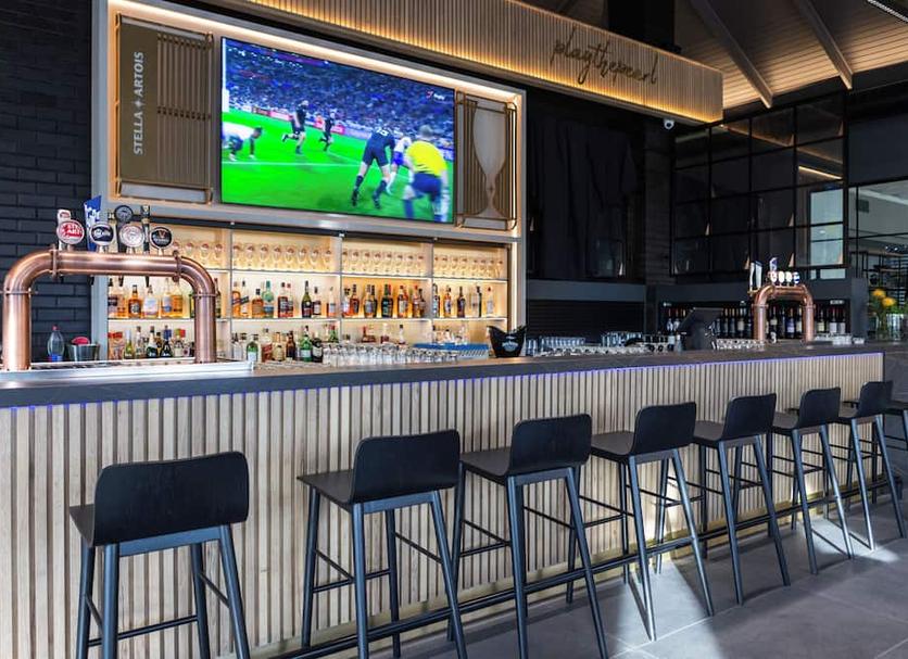 Bar Photo