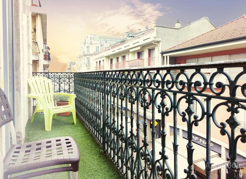 Balcony Photo