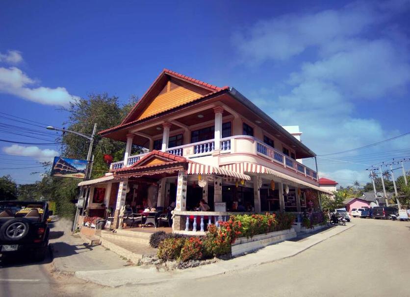 Building Photo