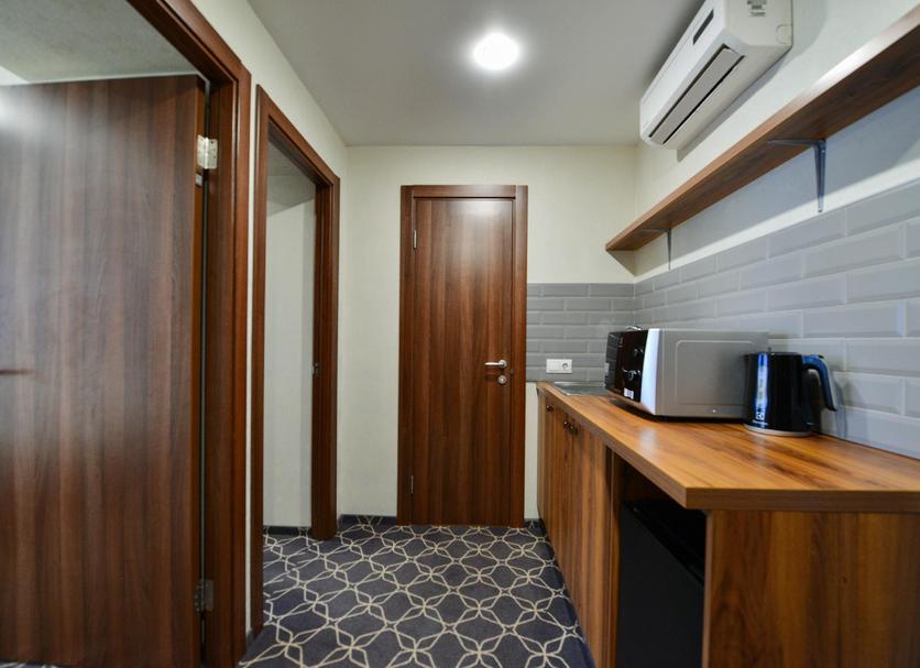 Kitchen Photo