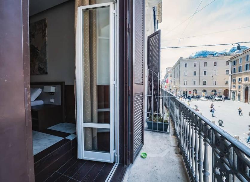 Balcony Photo