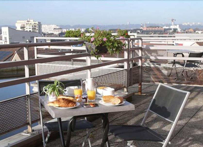Balcony Photo