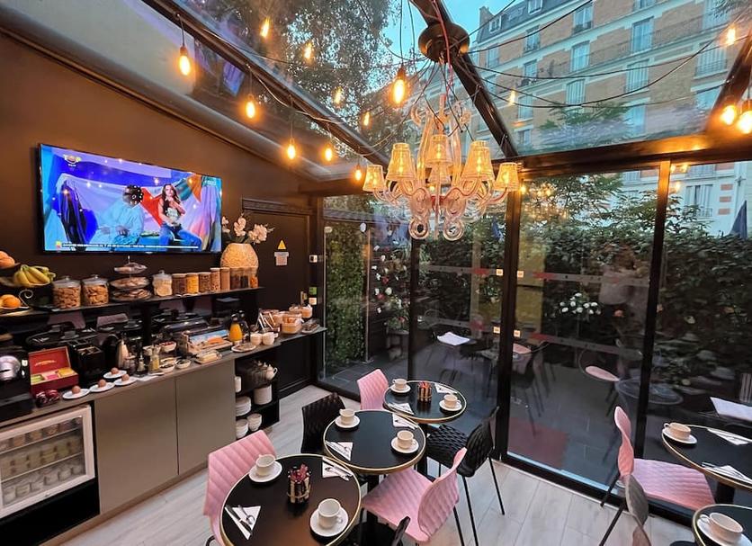 Restaurant Photo