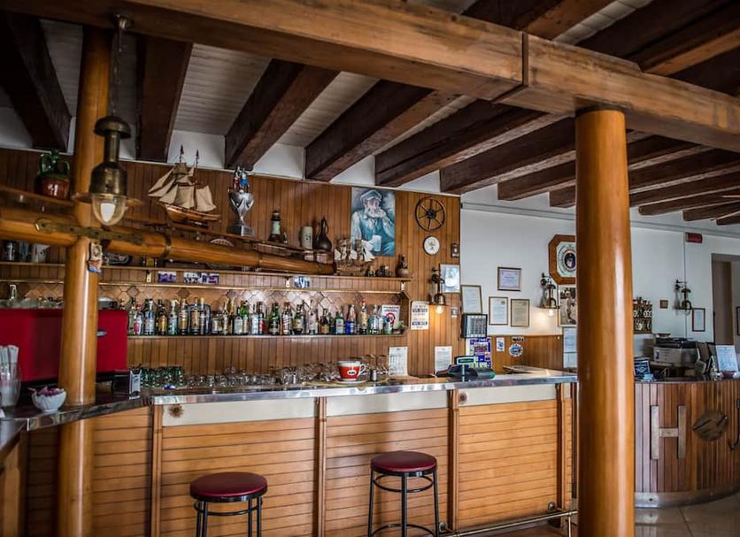 Bar Photo
