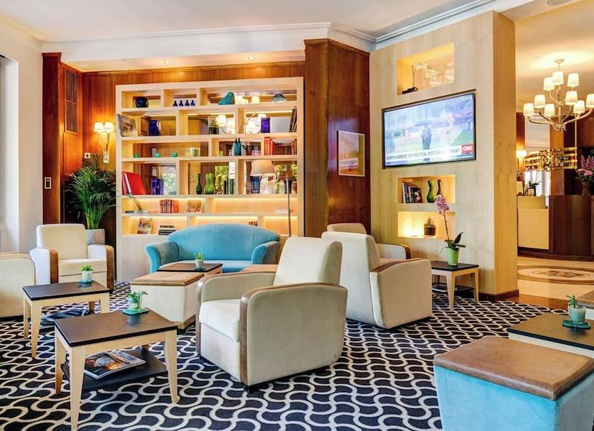 Lounge Photo