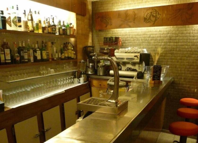 Bar Photo