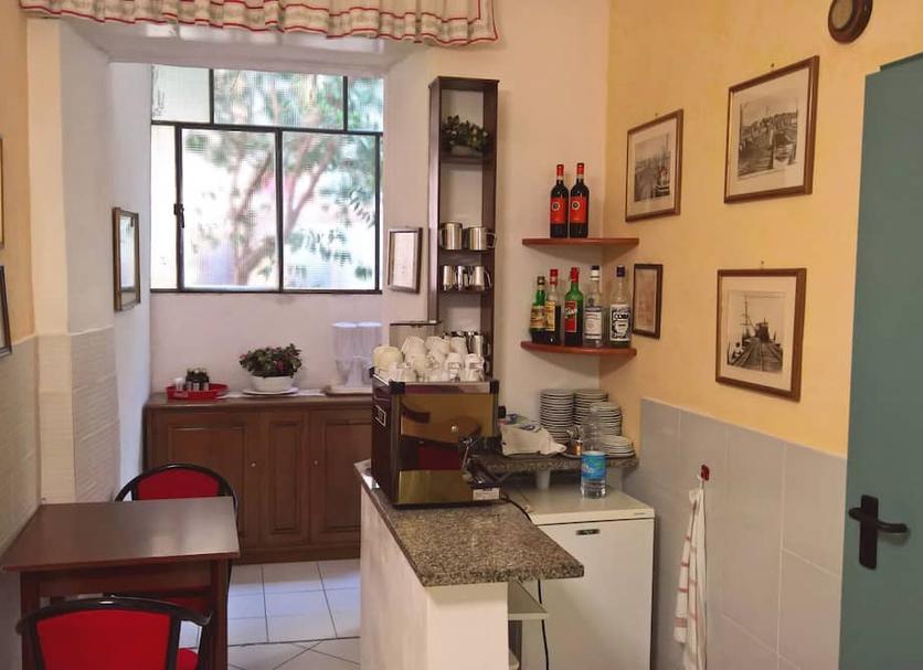 Kitchen Photo