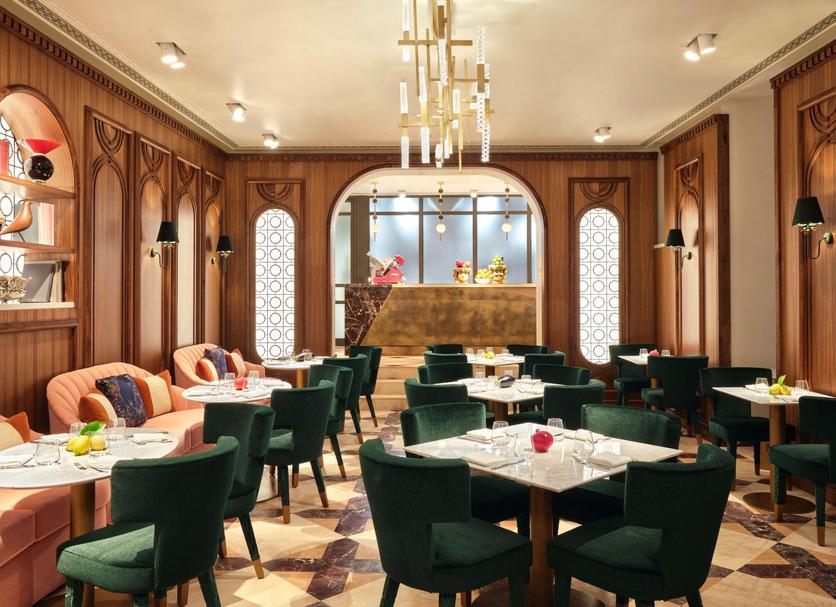 Restaurant Photo