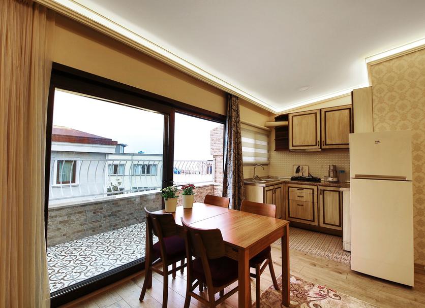 Kitchen Photo