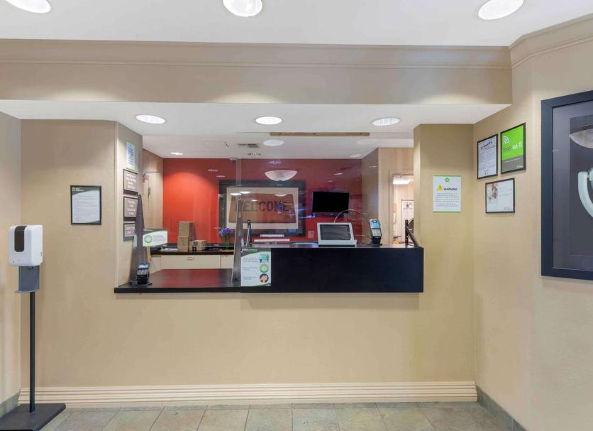 Front desk Photo