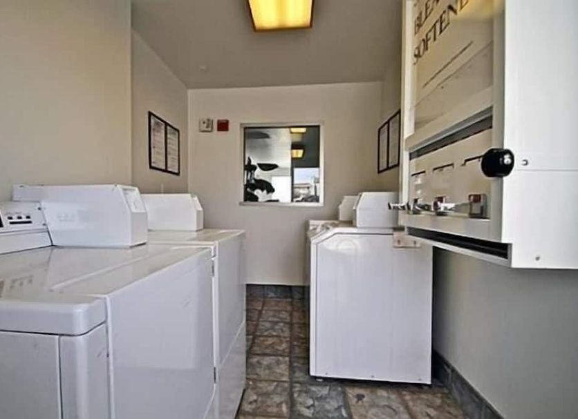 Laundry facility Photo