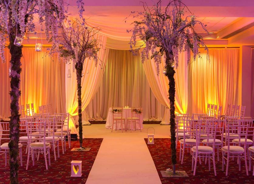 Banquet hall Photo