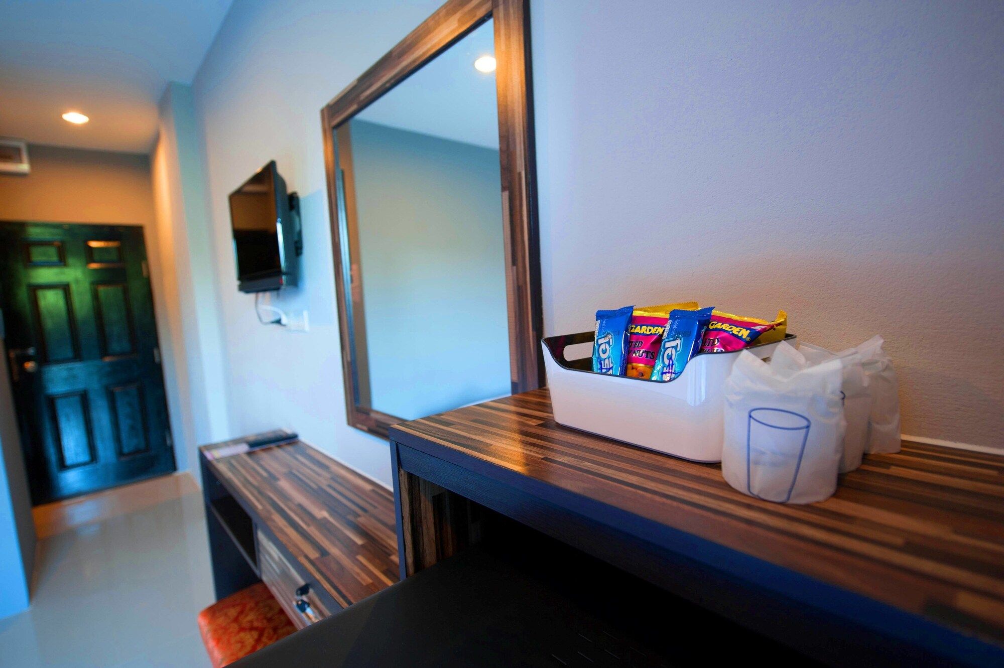 Room amenity