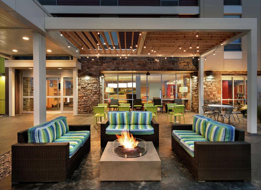 Lounge Photo