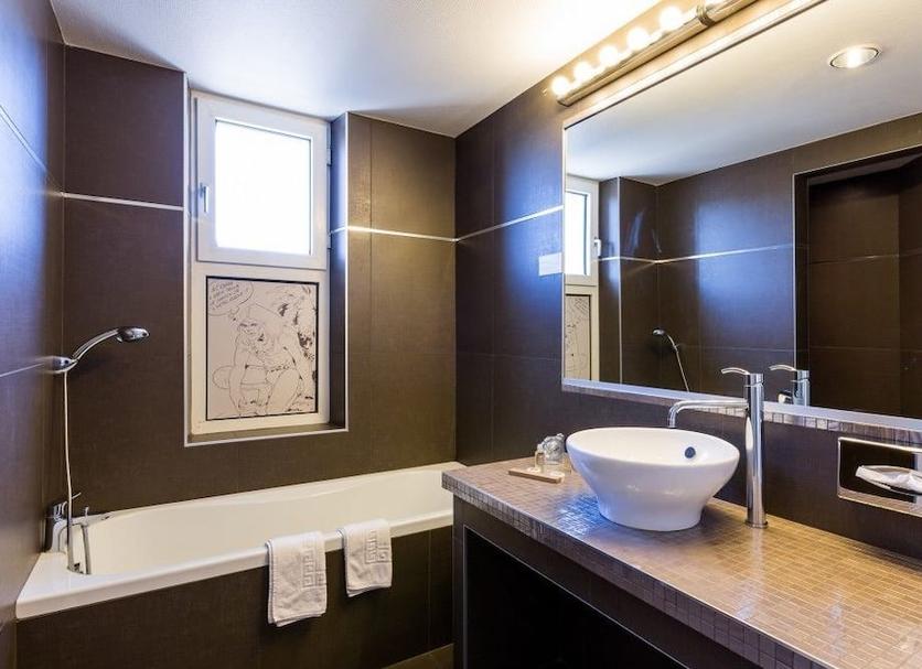 Bathroom Photo