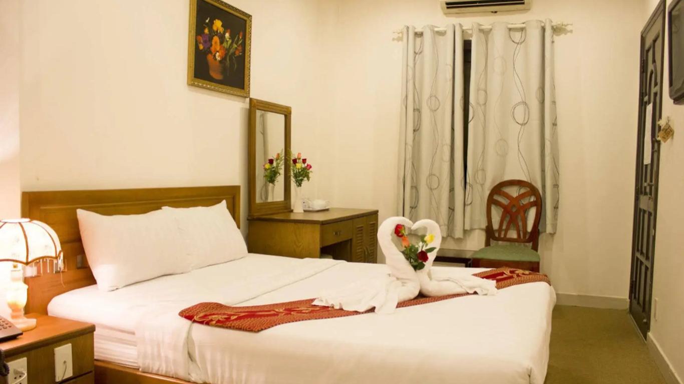 Nam Son Hotel