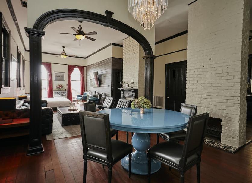 Dining room Photo