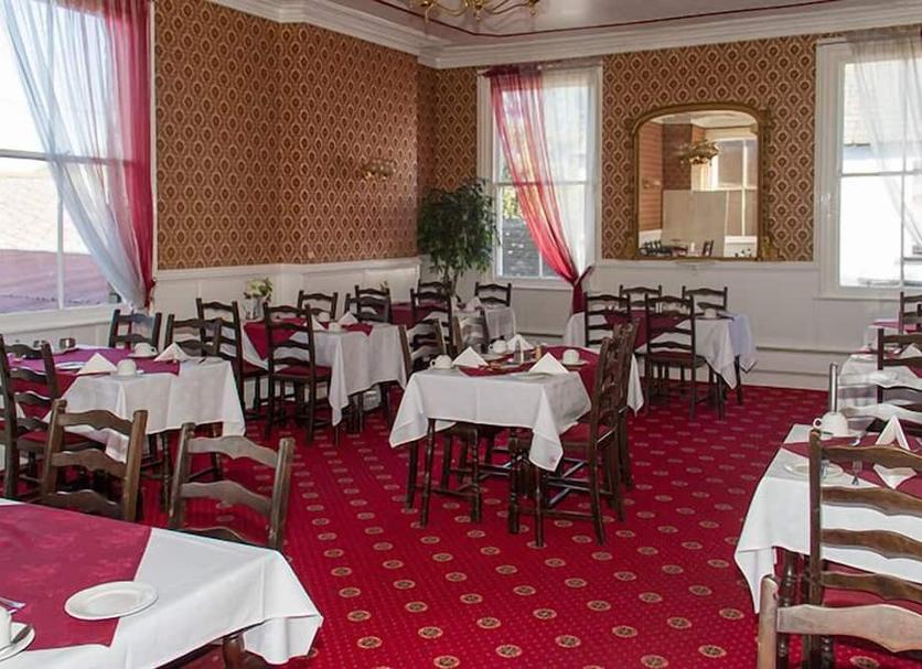 Restaurant Photo