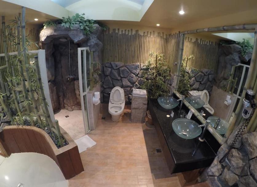Bathroom Photo