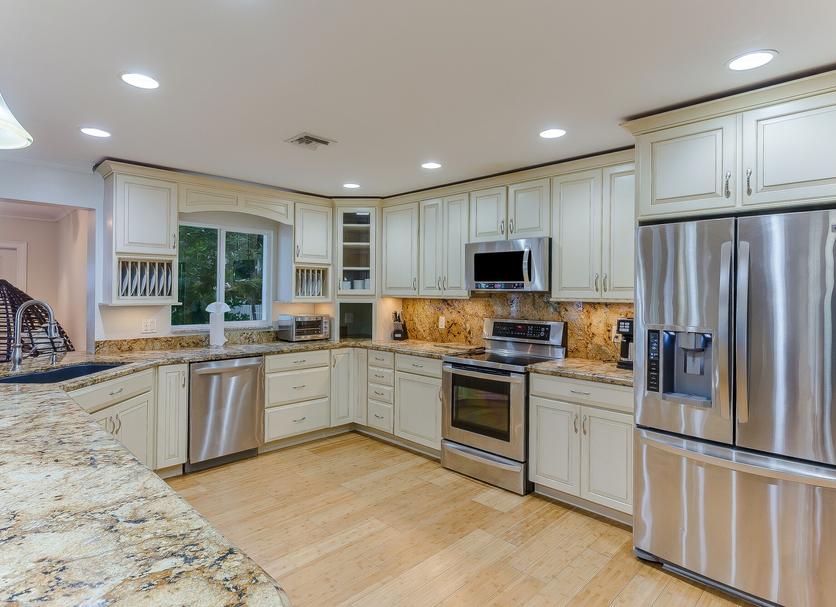 Kitchen Photo