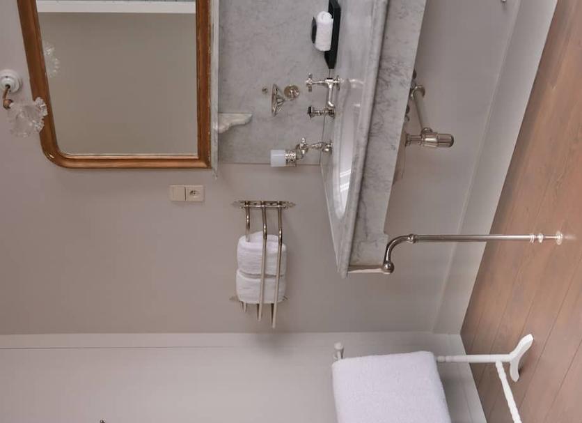 Bathroom Photo