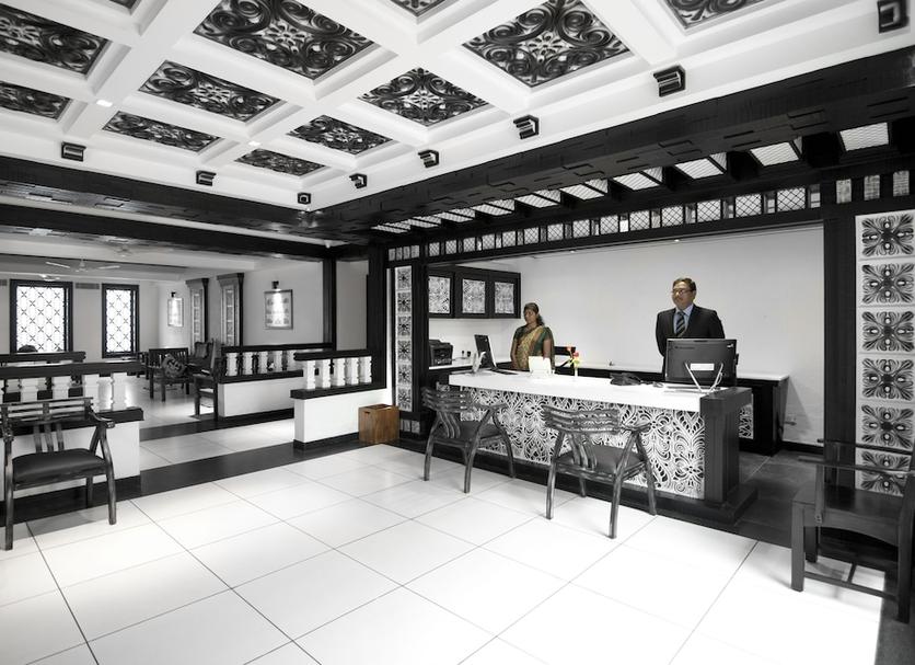 Front desk Photo