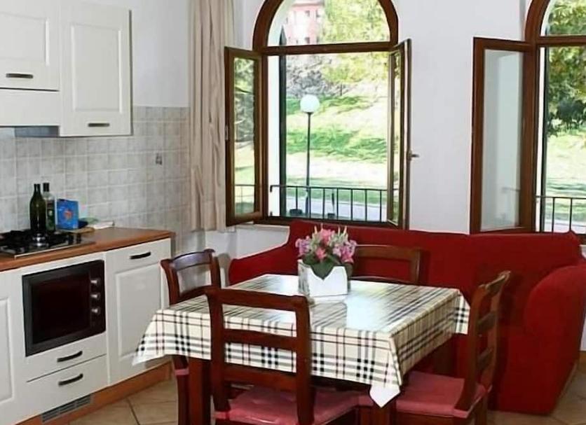 Dining room Photo