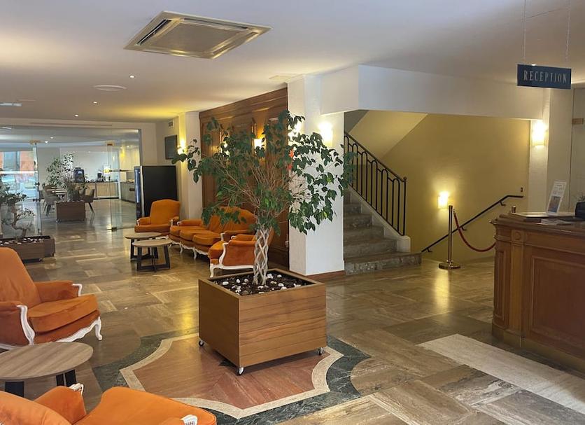 Lobby Photo