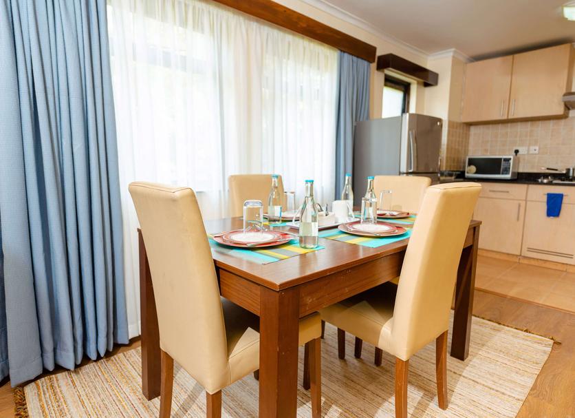 Dining room Photo