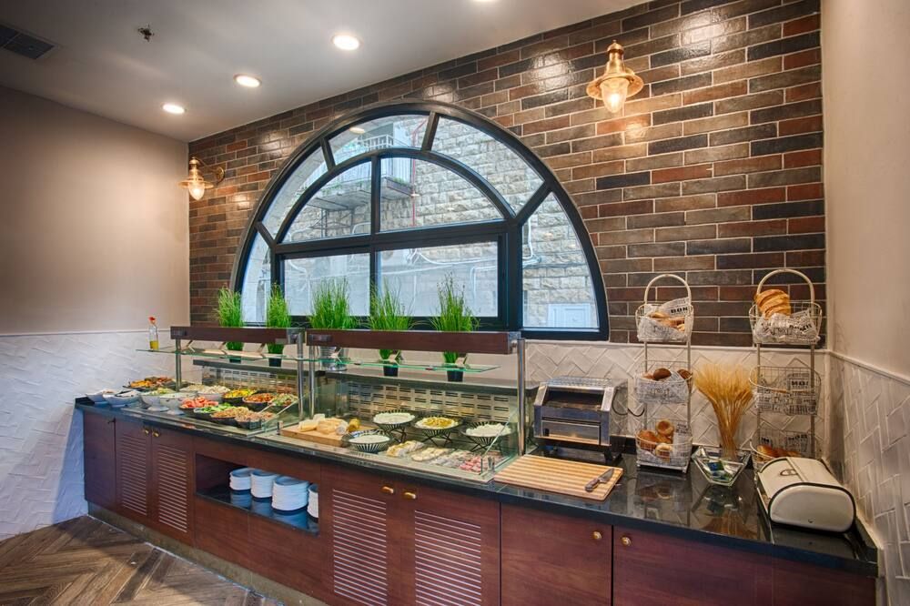 Buffet Photo