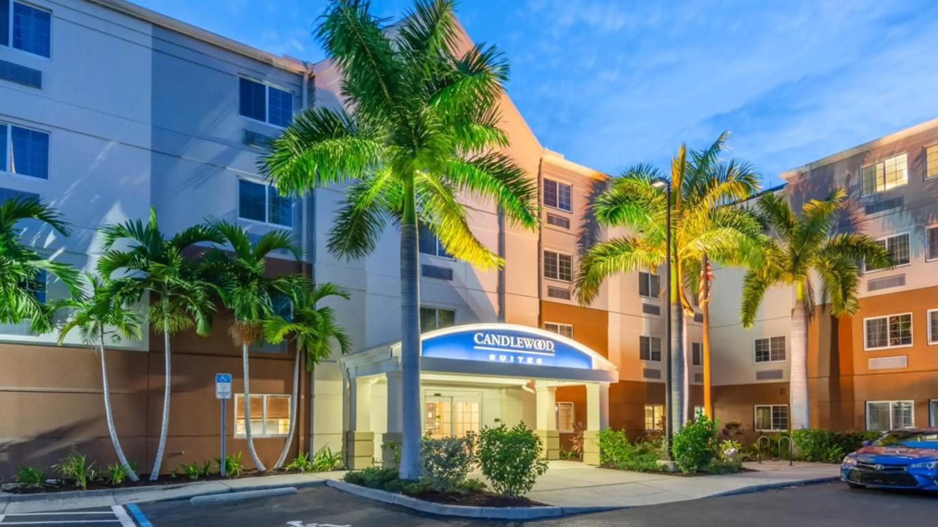 Candlewood Suites Ft Myers I-75 By IHG