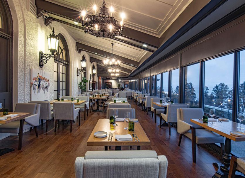 Restaurant Photo