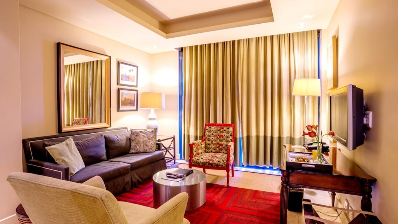 Royal Palm Hotel & Apartments By Bon Hotels
