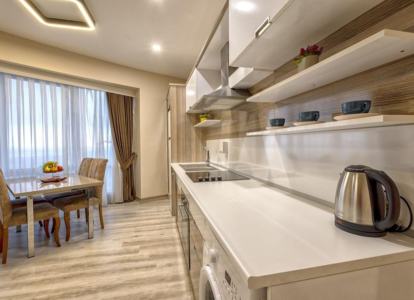 Kitchen Photo