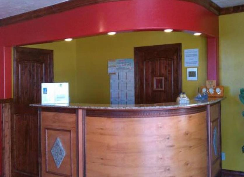Front desk Photo