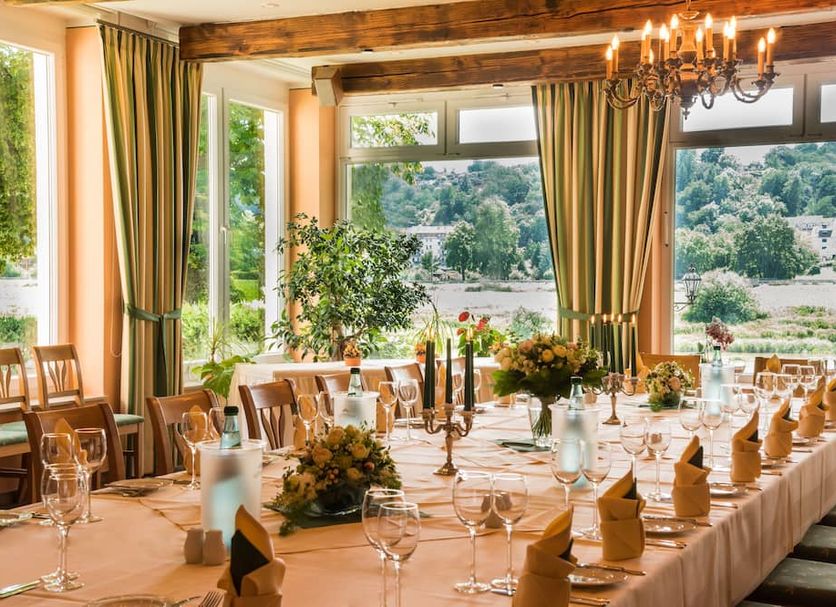 Banquet hall Photo