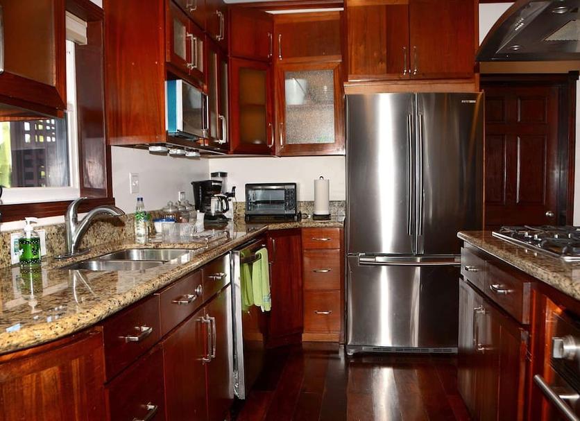 Kitchen Photo