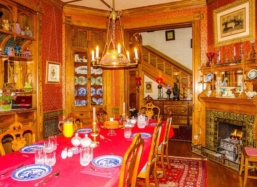 Dining room Photo