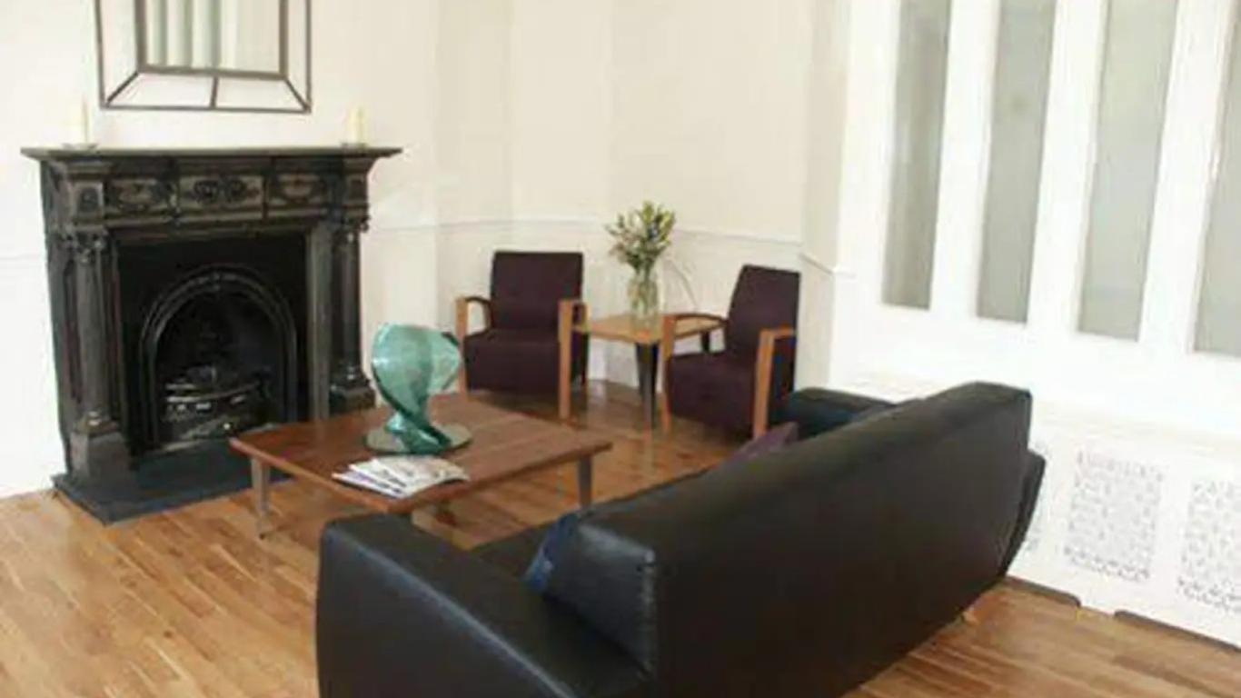 The Wellington Hotel