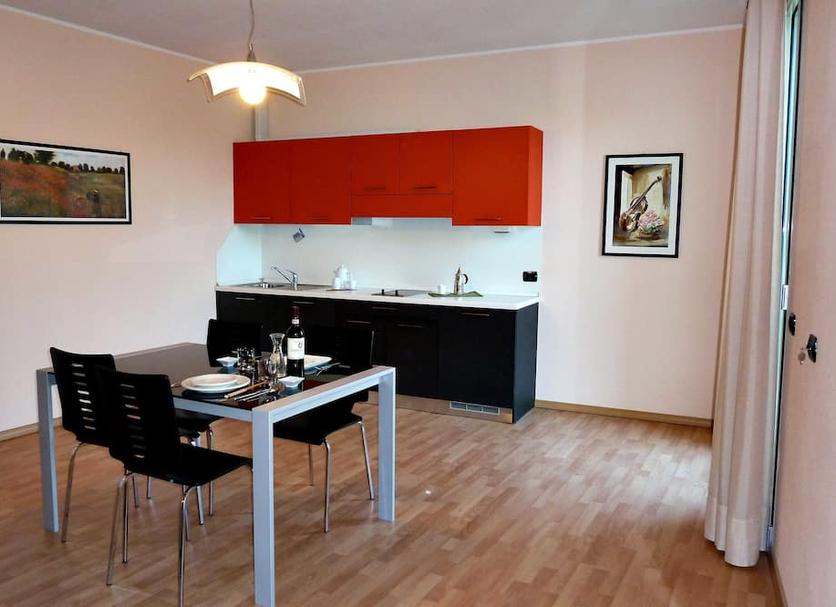 Kitchen Photo