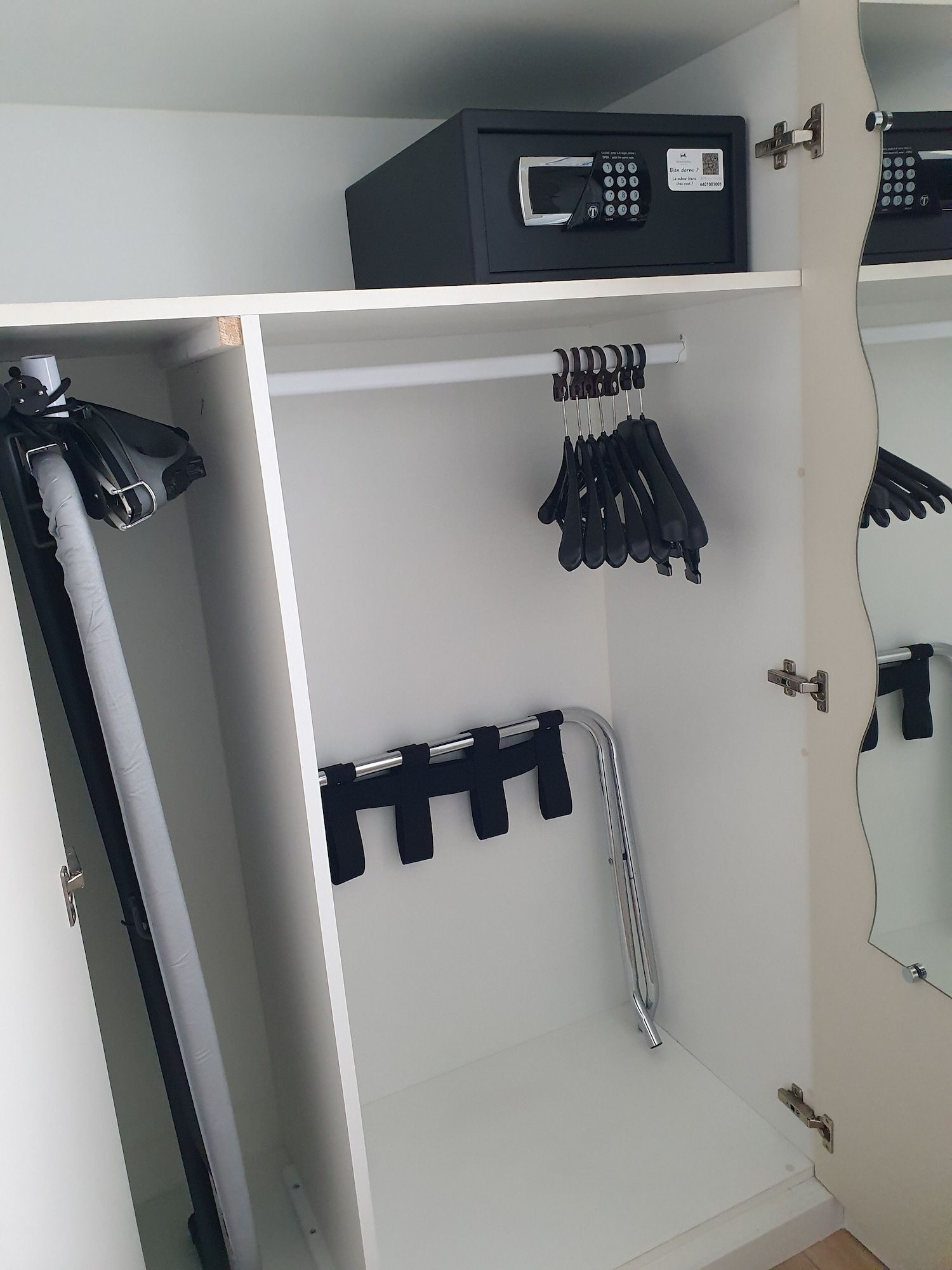 Room amenity