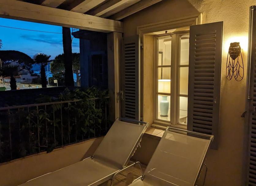 Balcony Photo