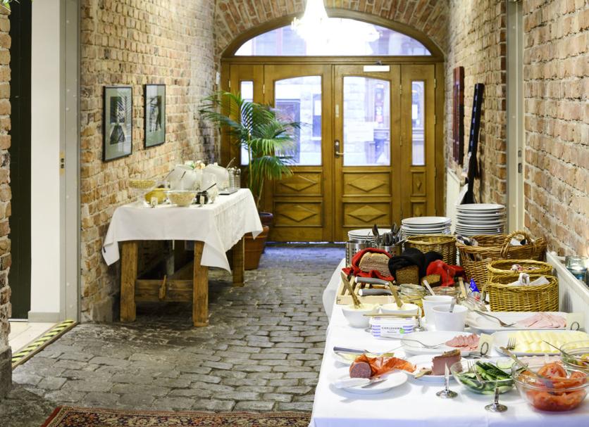 Restaurant Photo