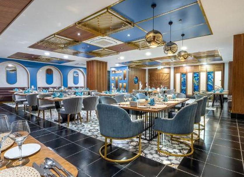 Restaurant Photo