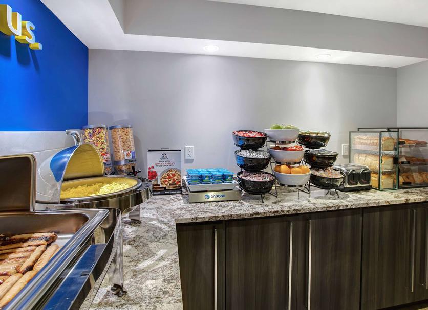 Buffet Photo