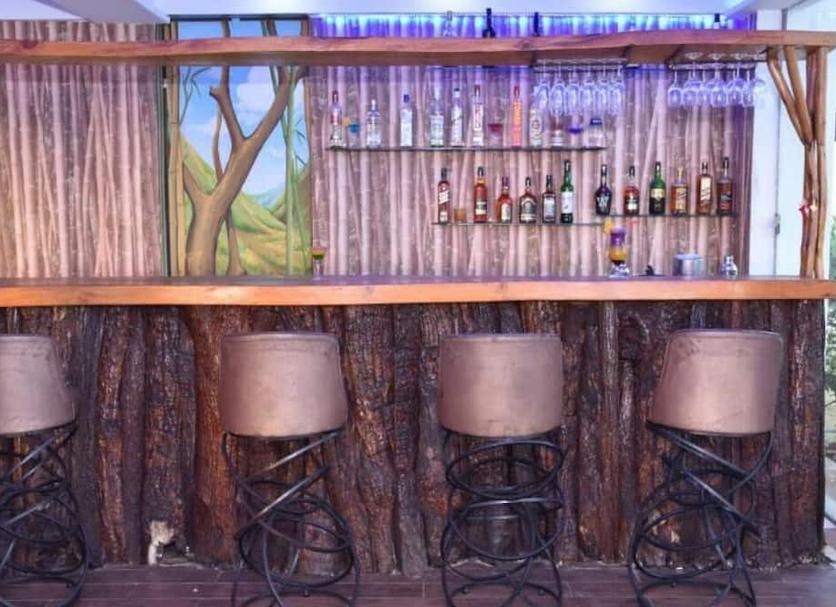 Bar Photo