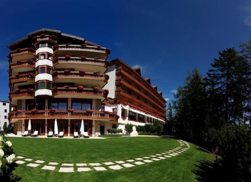 Building Photo