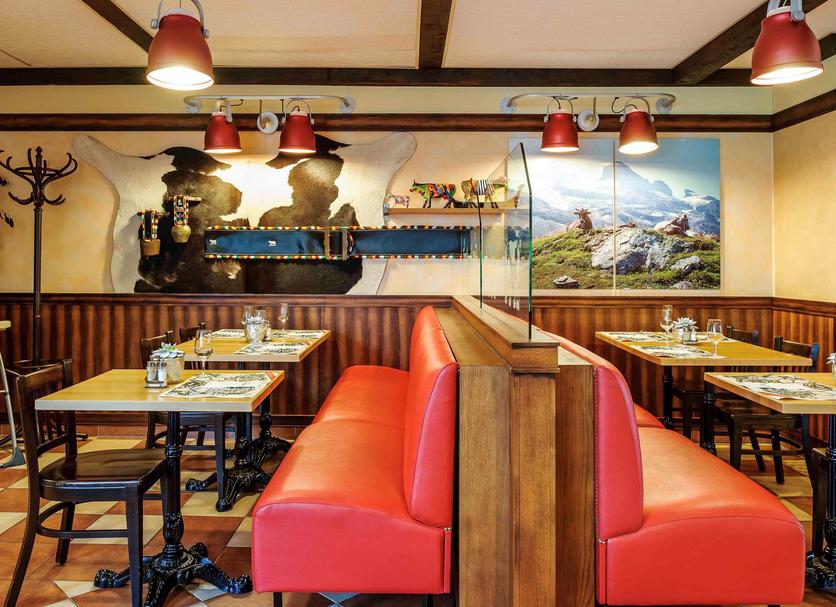 Restaurant Photo