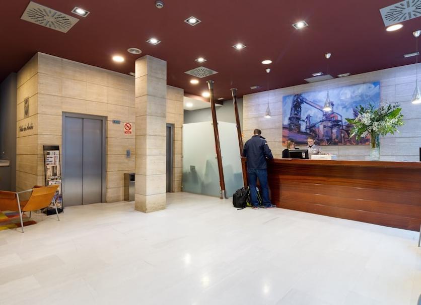 Front desk Photo