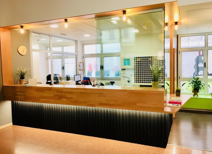 Front desk Photo